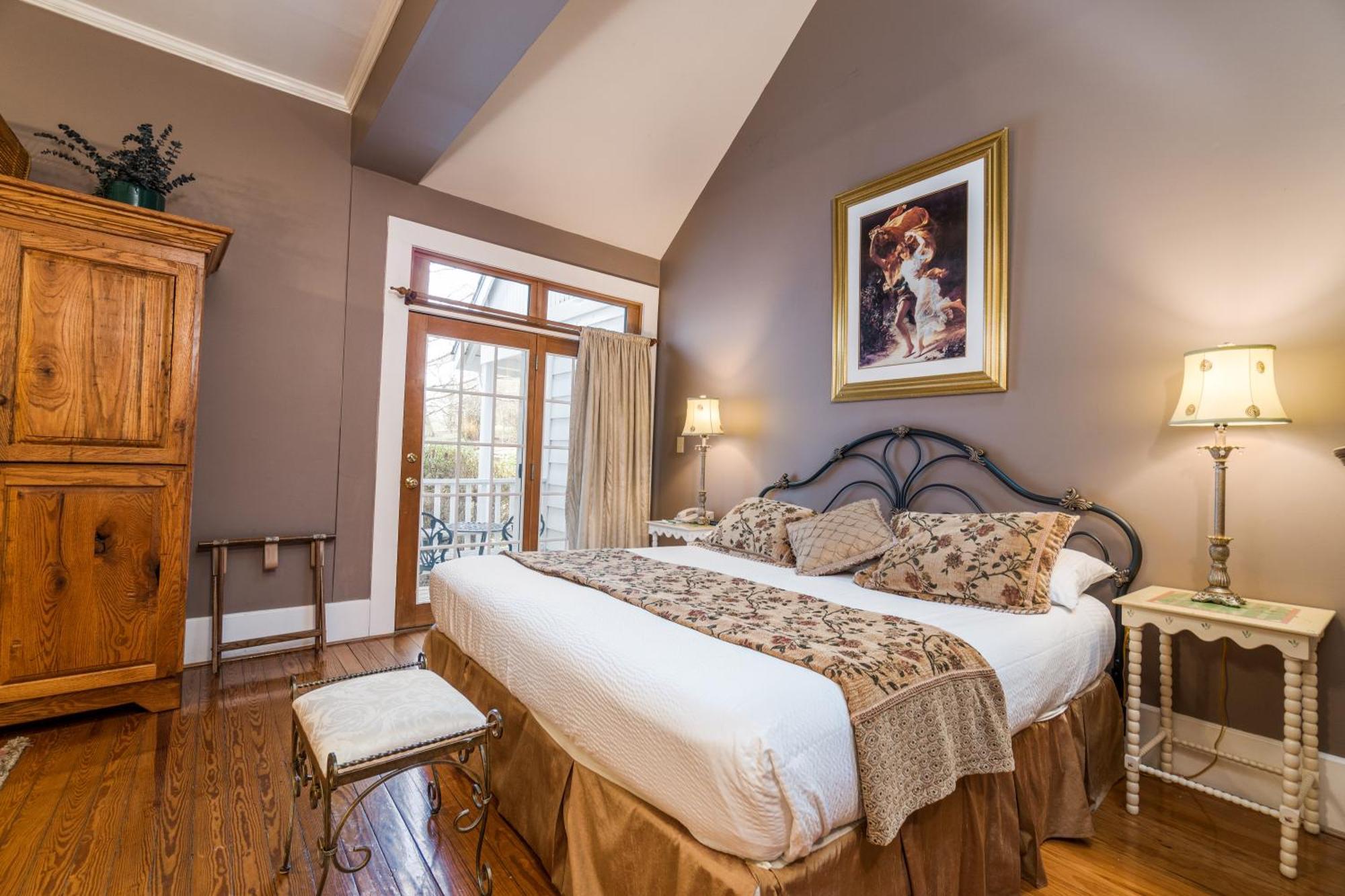 Highland Lake Inn & Resort - Flat Rock Extérieur photo