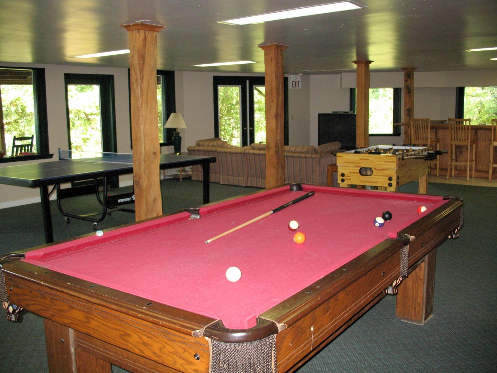 Highland Lake Inn & Resort - Flat Rock Extérieur photo