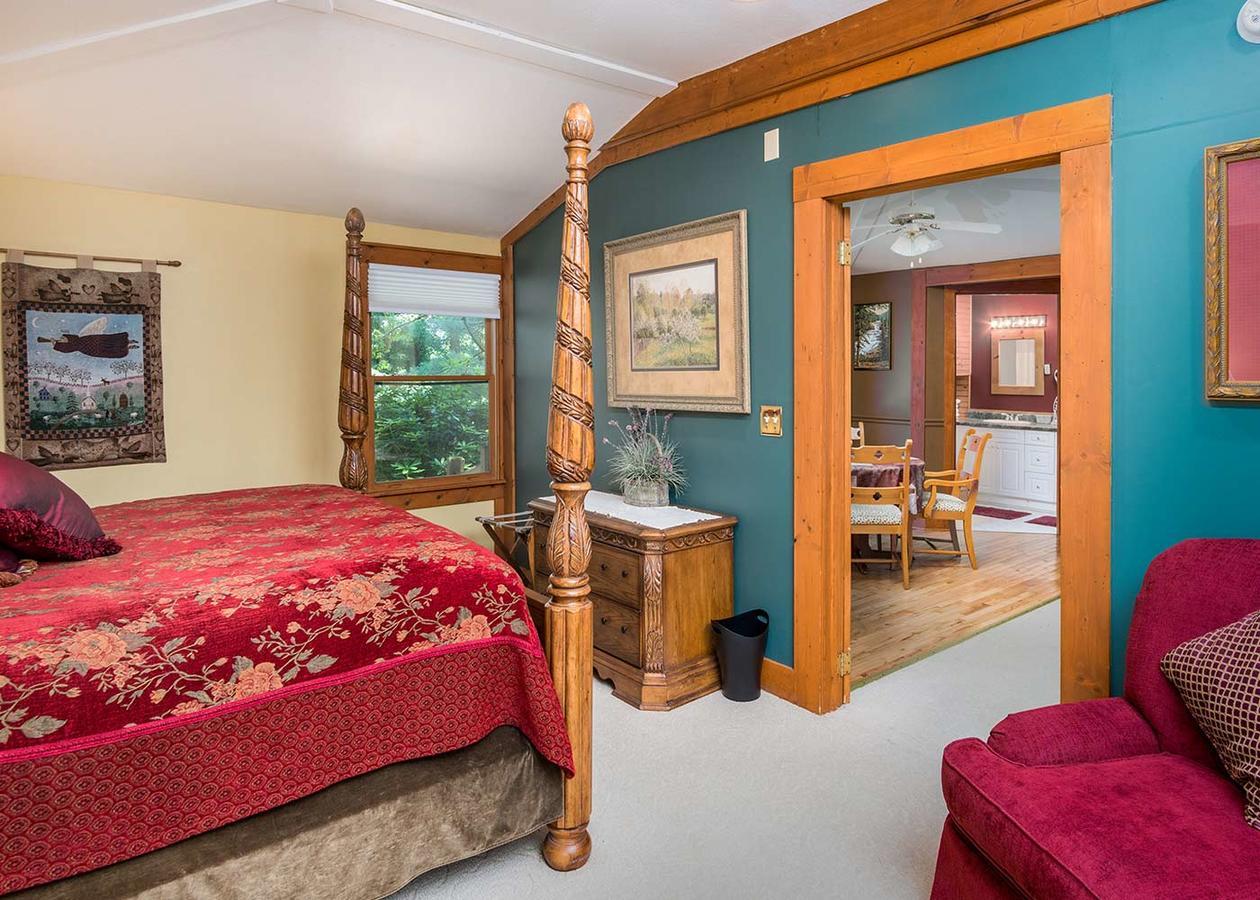 Highland Lake Inn & Resort - Flat Rock Extérieur photo